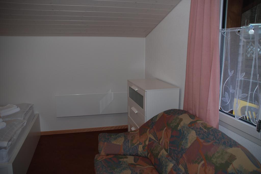 Family-Apartment Du Lac Iseltwald Exterior photo